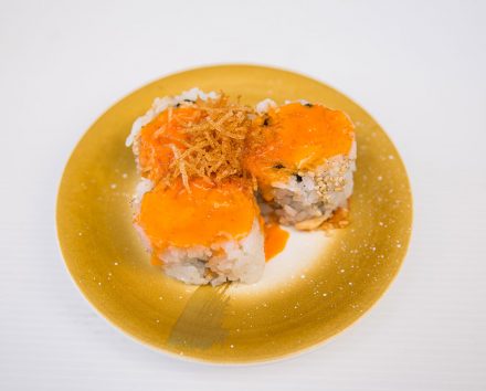 SushiEdo Dish Spicy Chicken roll 440x354 - Spicy Chicken Roll