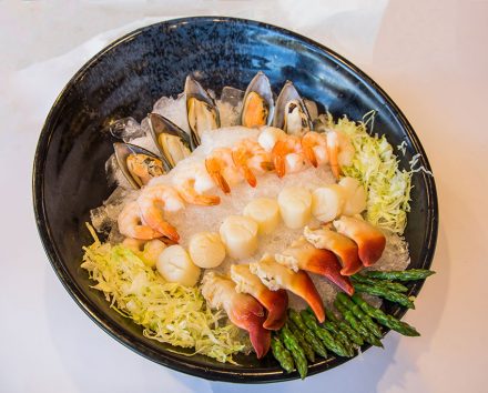 GoldenLane Dish CombinationColdSeafoodPlatter 440x354 - Combination Cold Seafood Platter