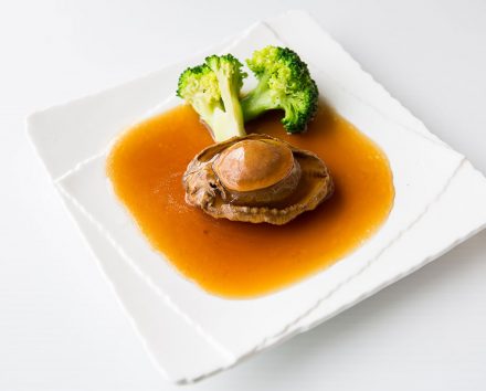 GoldenLane Dish abalone with oyster sauce 440x354 - Abalone with Oyster Sauce