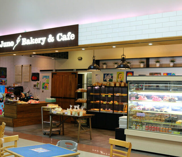 Juno Bakery shopfront 640x550 - Juno Bakery