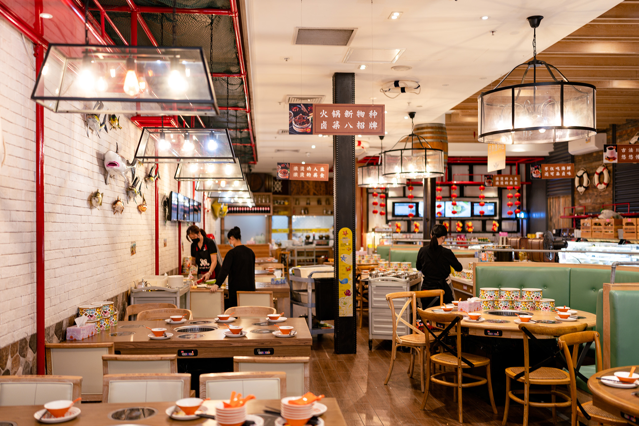 Seafood Hot Pot & BBQ Buffet